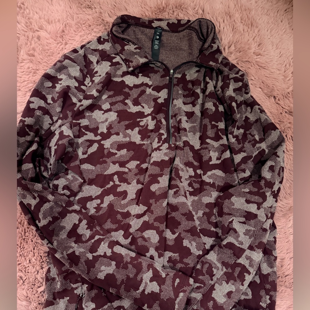 lululemon athletica Burgundy and Gray Camo Sweatshirt